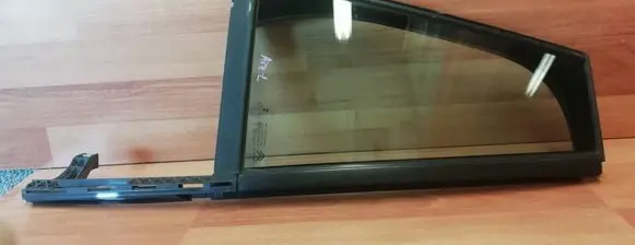 Citroen C4 Grand Picasso Rear vent window glass 9676915380 DOT211M75AS2 E000191