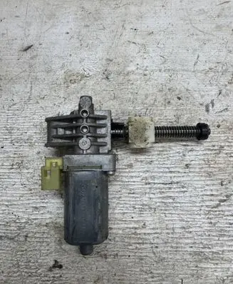 BMW X5 E70 Seat adjustment motor 8348034