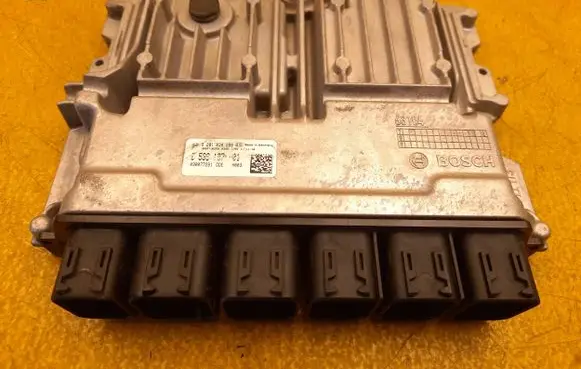 BMW 5 G30 G31 Engine control unit/module 8599197