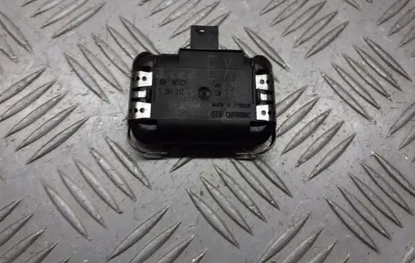 Opel Astra H Rain sensor 13107803