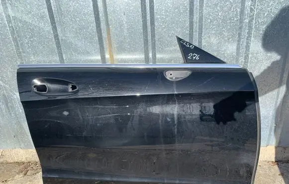 Mercedes-Benz CLS C218 X218 Front door A2187220610