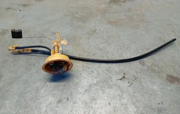 BMW 3 E46 Fuel level sensor 6752054