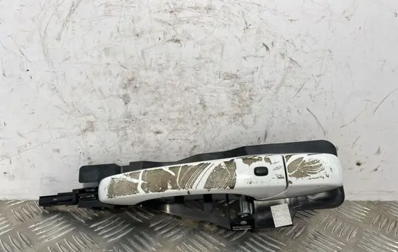 Jeep Grand Cherokee Front door exterior handle 04589888A