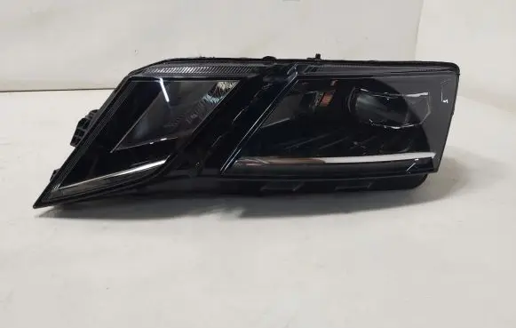 Skoda Octavia Mk3 (5E) Headlight/headlamp 5E1941015E