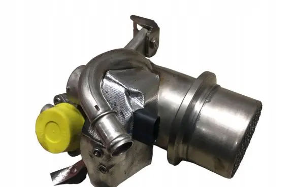 Skoda Octavia Mk3 (5E) EGR valve cooler 04L131512BR