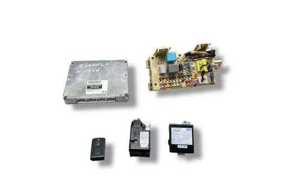 Toyota Corolla Verso AR10 Engine ECU kit and lock set 896610F091 1758009430 MB1758009430