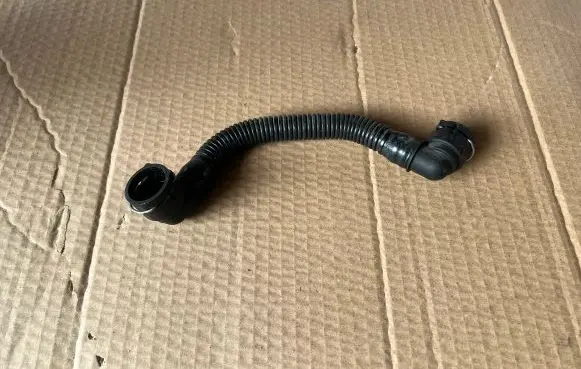 Opel Astra H Breather/breather pipe/hose 55556495