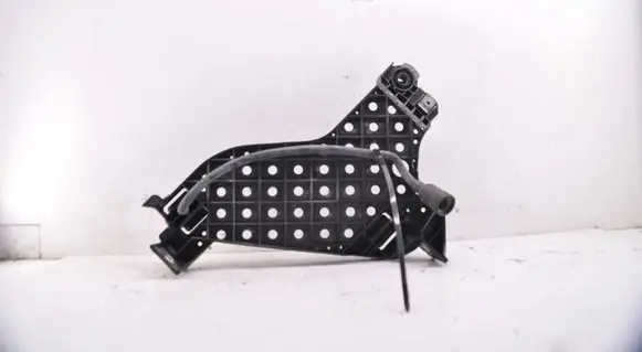 Audi Q3 8U Headlight/headlamp mounting bracket 70802R
