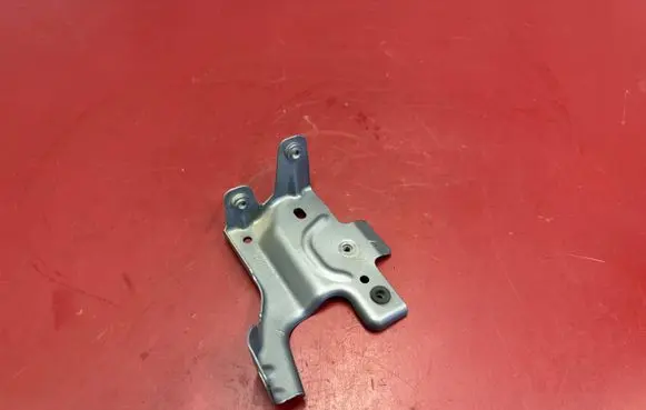 BMW X1 U11 Fender mounting bracket 9883401