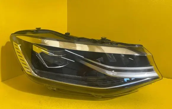 Volkswagen Caddy Headlight/headlamp 2K8941036F