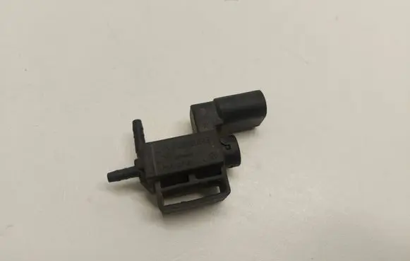 Volkswagen Golf V Turbo solenoid valve 037906283C 03T282 72288000