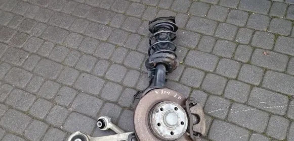 Mercedes-Benz C W204 Front wheel hub spindle knuckle 