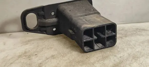 Peugeot 5008 Front bumper mounting bracket 9682791280 1P0184190