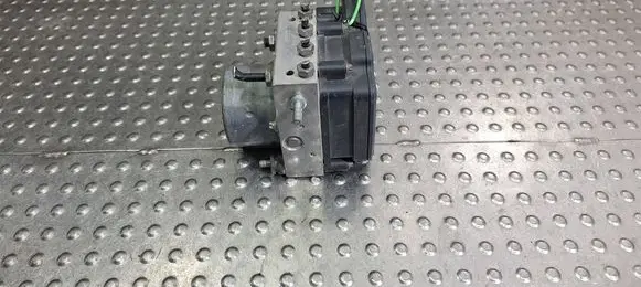 Mercedes-Benz A W169 ABS Pump A0064316712 0265230870 A0094316412