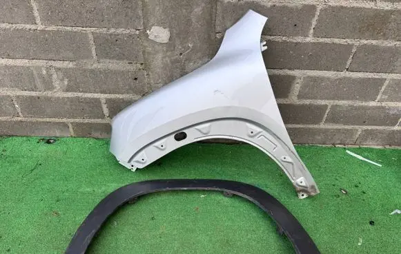 Dacia Spring Fender 
