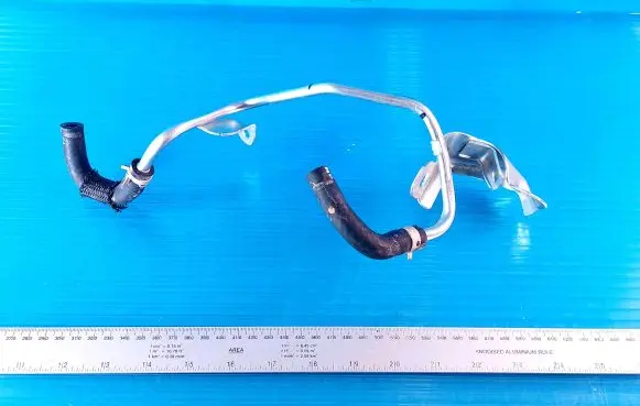 Toyota Sienna XL40 IV Engine coolant pipe/hose