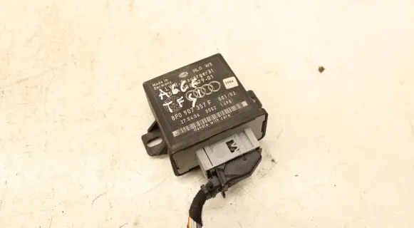 Audi A6 S6 C6 4F Light module LCM 8P0907357
