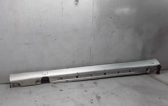 Mercedes-Benz S W220 Sill