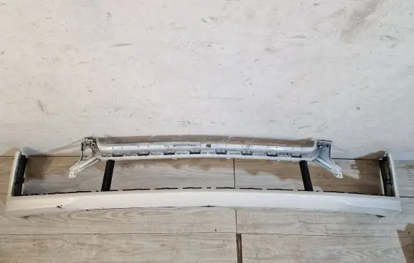 Bentley Flying Spur Front bumper 3se807093