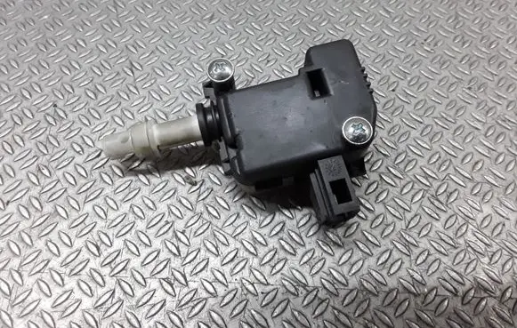 Seat Leon (1M) Central locking motor 1M68621590