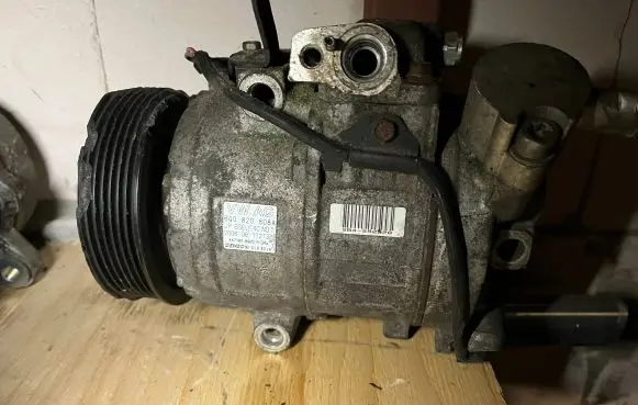 Volkswagen Polo IV 9N3 Air conditioning (A/C) compressor (pump) 6Q0820808A