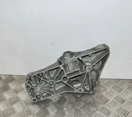 Volkswagen Golf V Engine mounting bracket 036260885