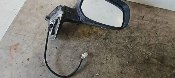 Toyota Auris 150 Front door electric wing mirror E8024112