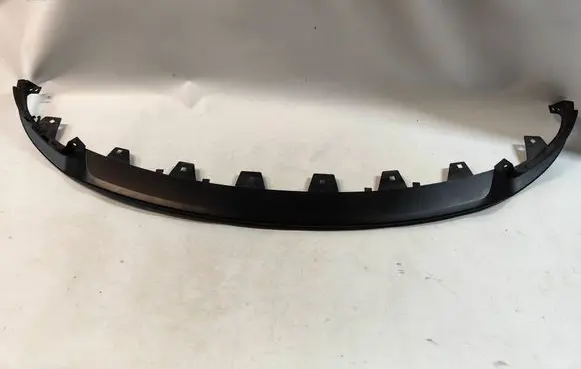 Tesla Model 3 Highland Front bumper lip 18189240E