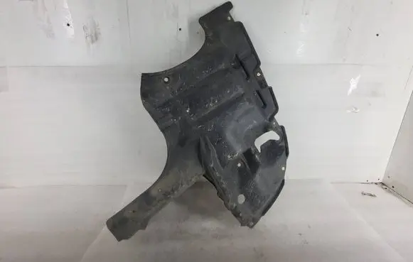 Toyota Avensis T220 Engine splash shield/under tray 51442