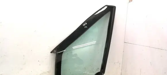 Ford Transit Front door vent window glass four-door 43R00098