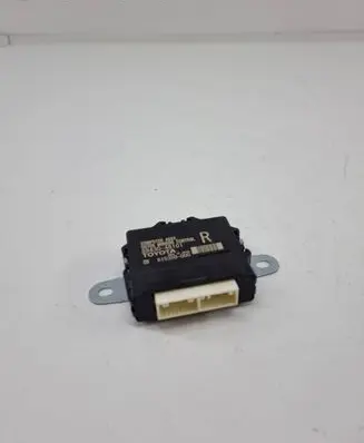 Lexus RX 450H Wing mirror control module 8943048101
