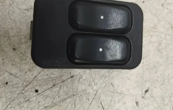 Opel Zafira A Electric window control switch 13363201 90561088