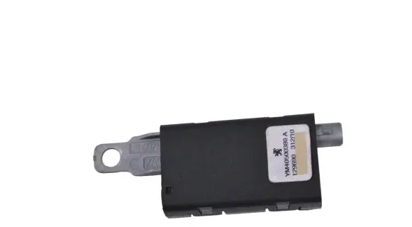 Peugeot RCZ Aerial antenna amplifier YM40500380A