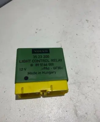 Volvo S70 V70 V70 XC Other relay 3523200 895166000
