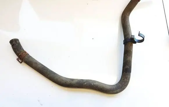 Engine coolant pipe/hose