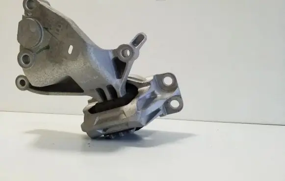 Nissan Qashqai J12 Engine mount bracket 112326UB0A
