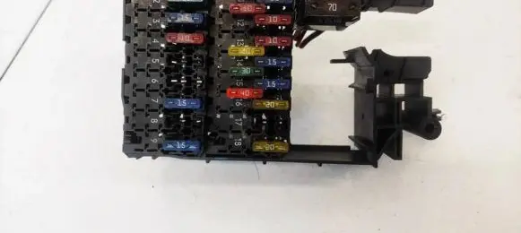 Mercedes-Benz E W210 Fuse box set 2105453340