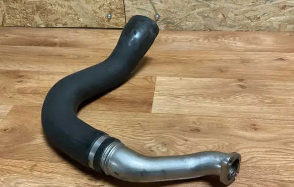 Opel Insignia A Intercooler hose/pipe VRBF20609
