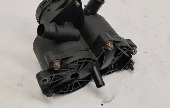 Mercedes-Benz A W168 Breather valve A6680100062 0928400503 6680100062