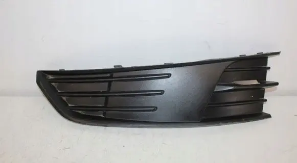 Skoda Fabia Mk3 (NJ) Front bumper lower grill 6V0807367