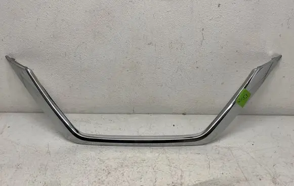Nissan Leaf II (ZE1) Front bumper splitter molding 6202A1900
