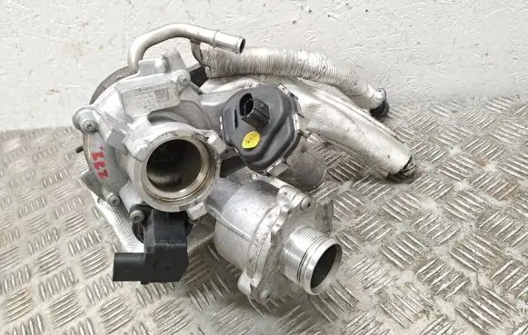 Volkswagen Tiguan Turbo 06K145654G 06K145655B