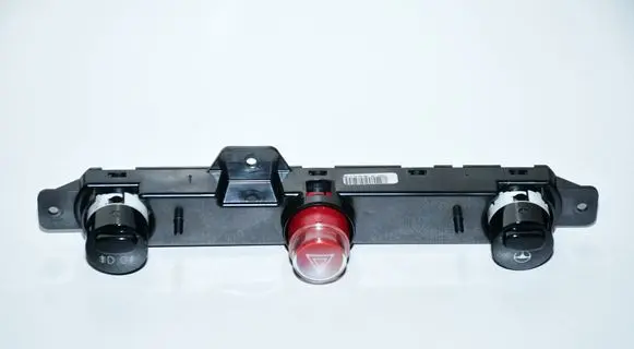 Fiat 500 Central console control unit 135451108