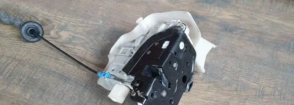 Audi A3 S3 8V Front door lock 8X2837016