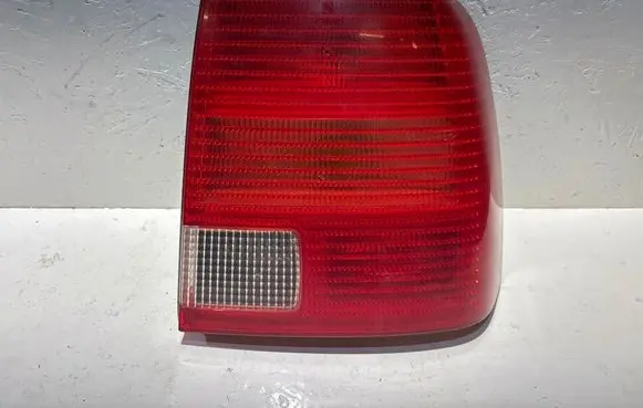 Volkswagen PASSAT B5 Rear/tail lights 3B5945096F