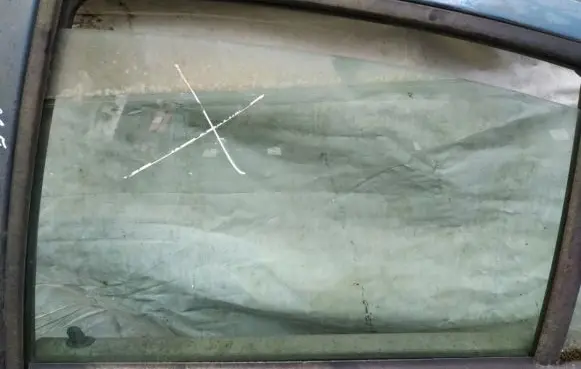 Renault Megane I Rear door window glass