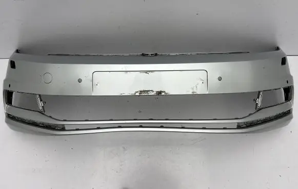 Volkswagen Touran III Front bumper 5TA807221AL