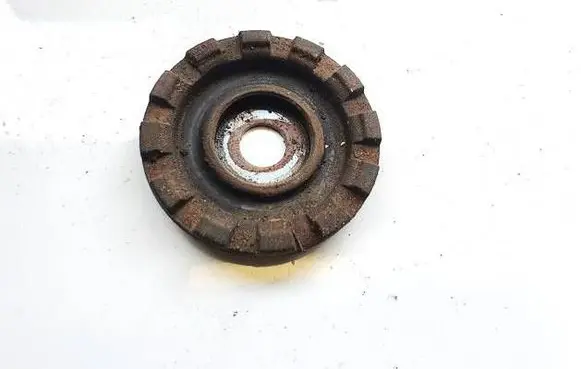 Citroen C4 II Picasso Front coil spring rubber mount 9674718080