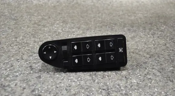BMW 5 E39 Electric window control switch 6904339 522381 00315K