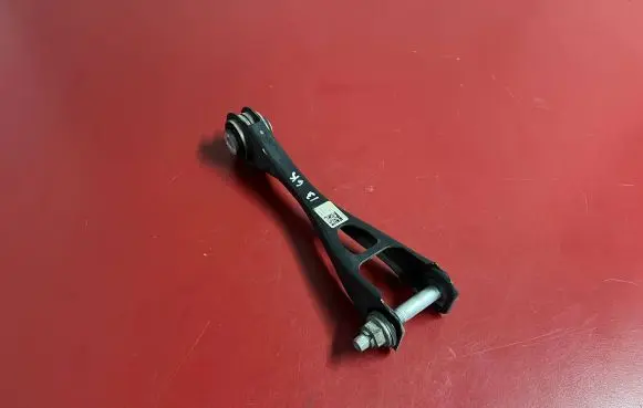 BMW i3 Rear control arm 6852269